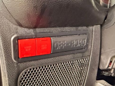 Used 2017 Jeep Wrangler Unlimited Rubicon AWD/4WD image 45
