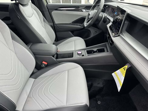 New 2026 Volkswagen Tiguan SE R-Line AWD/4WD image 10
