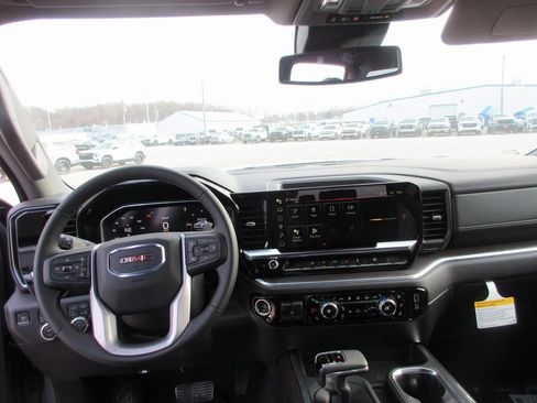 New 2026 GMC Sierra 1500 SLT w/ SLT Premium Package image 15