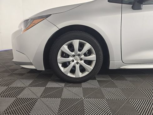 Used 2024 Toyota Corolla LE FWD image 7