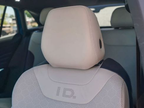 Used 2025 Volkswagen ID.4 Pro S RWD image 25
