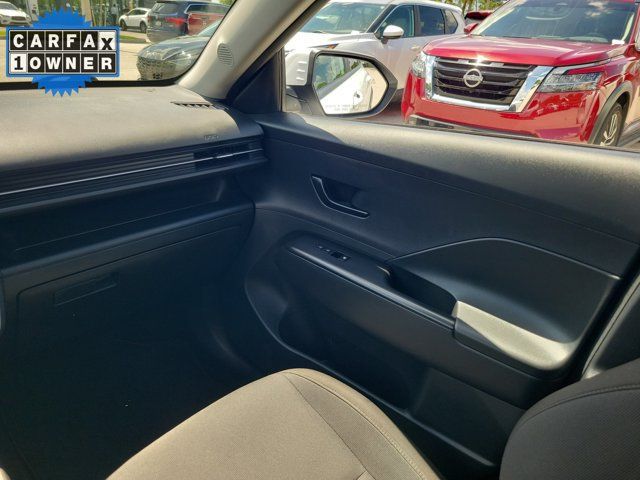 Used 2025 Hyundai Kona SEL FWD image 15
