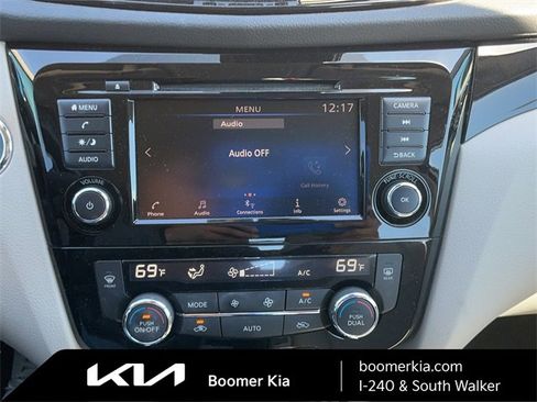 Used 2021 Nissan Rogue Sport SV w/ Technology Package image 22