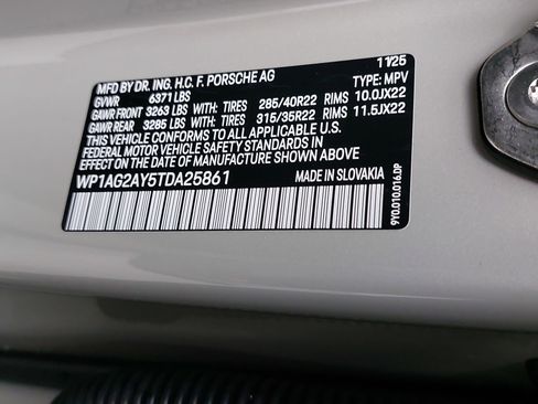 New 2026 Porsche Cayenne GTS image 38