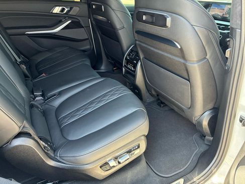 Used 2025 BMW X7 M60i w/ Executive Package AWD/4WD image 57