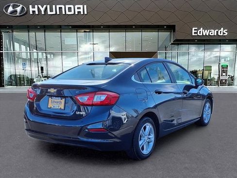 Used 2016 Chevrolet Cruze LT image 7