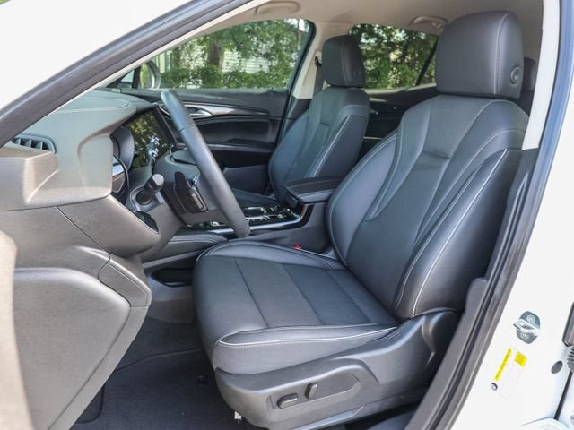 Used 2023 Buick Envision Essence FWD image 15
