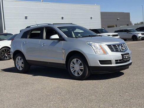 Used 2013 Cadillac SRX Luxury image 4