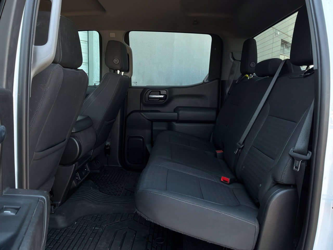 Used 2022 Chevrolet Silverado 1500 Custom w/ Safety Confidence Package RWD image 14
