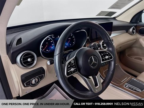 Used 2021 Mercedes-Benz GLC 300 4MATIC image 9