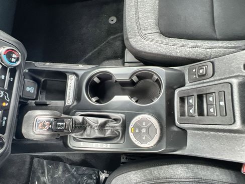 New 2025 Ford Bronco 4-Door image 21