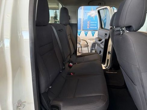 Used 2022 Nissan Frontier S w/ Technology Package RWD image 22