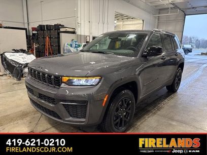 New 2026 Jeep Grand Cherokee Laredo