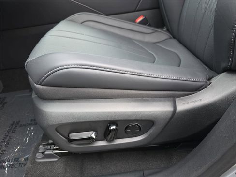 Used 2023 Lexus RX 350 F Sport image 30