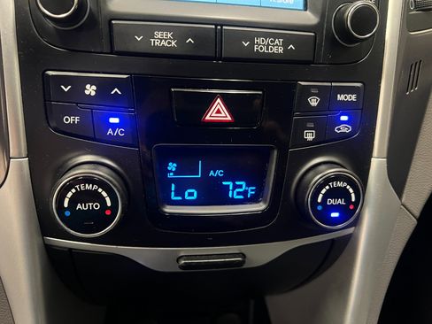 Used 2014 Hyundai Sonata Hybrid image 40