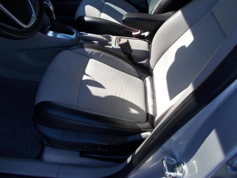 Used 2016 Buick Encore FWD image 25