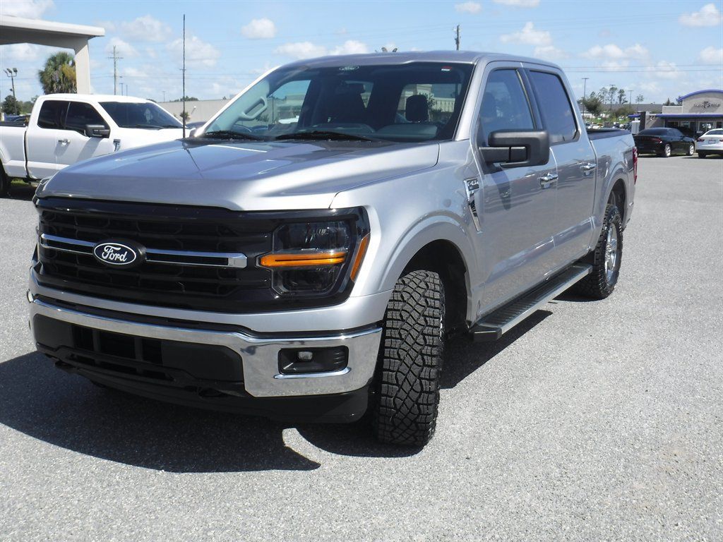 Used 2025 Ford F150 XLT w/ Equipment Group 301A Standard AWD/4WD image 26