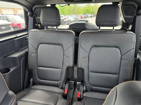 Used 2024 Ford Bronco Badlands AWD/4WD image 12
