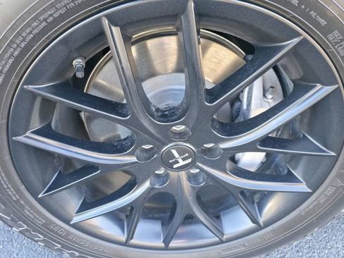 Used 2021 Tesla Model Y Long Range image 10