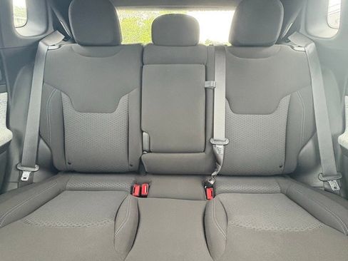 Used 2024 Jeep Compass Sport image 19