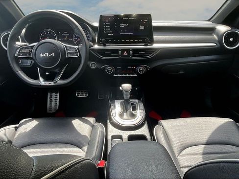Used 2024 Kia Forte GT-Line w/ GT-Line Premium Package FWD image 7
