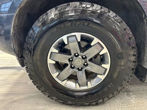 Used 2017 Nissan Frontier PRO-4X w/ Pro-4x Luxury Package image 20