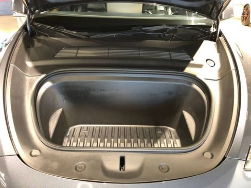 Used 2023 Tesla Model Y Long Range image 4