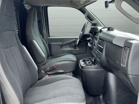 Used 2021 Chevrolet Express 2500 w/ Driver Convenience Package RWD image 18