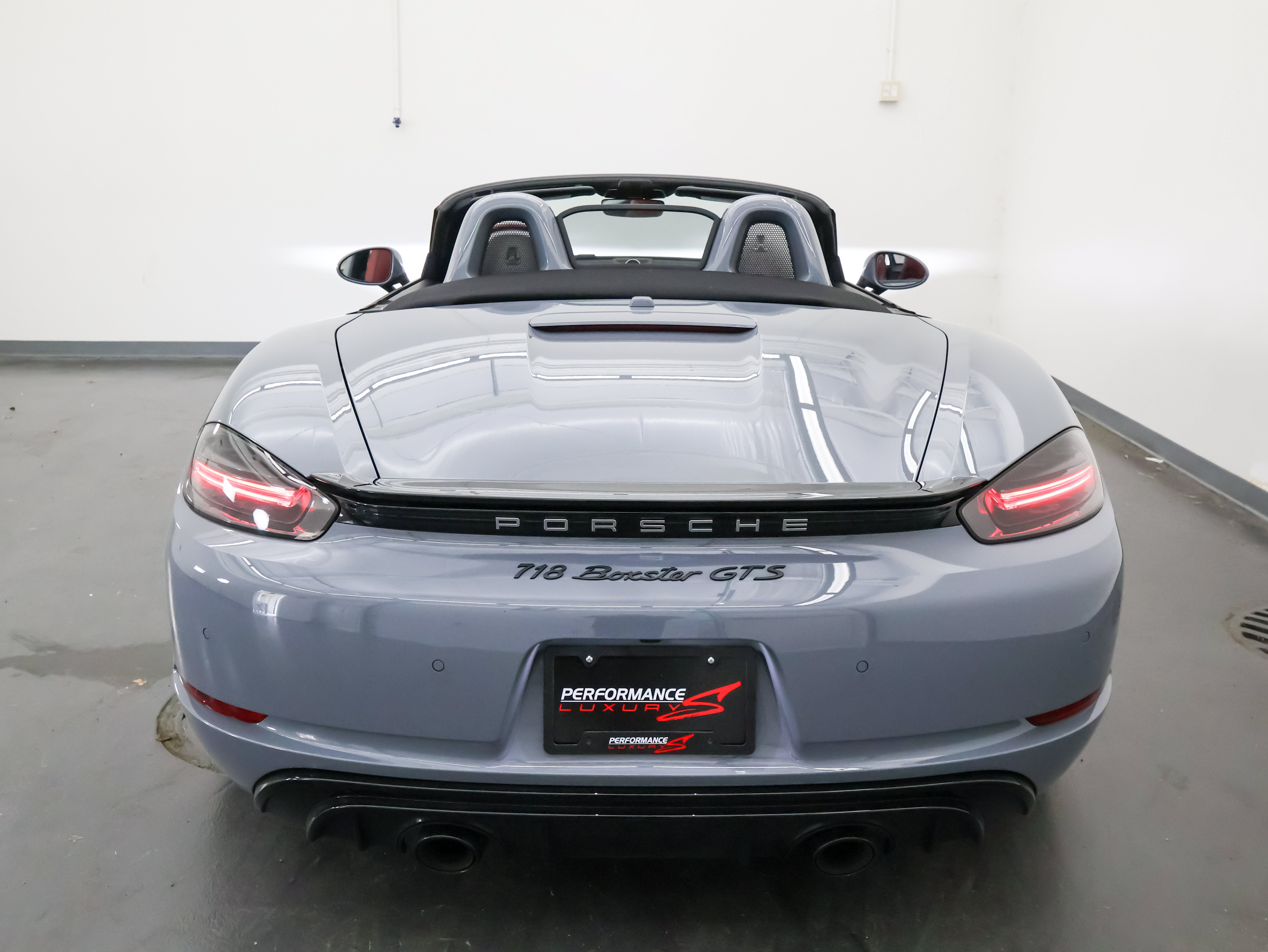 Used 2024 Porsche 718 Boxster GTS RWD image 5