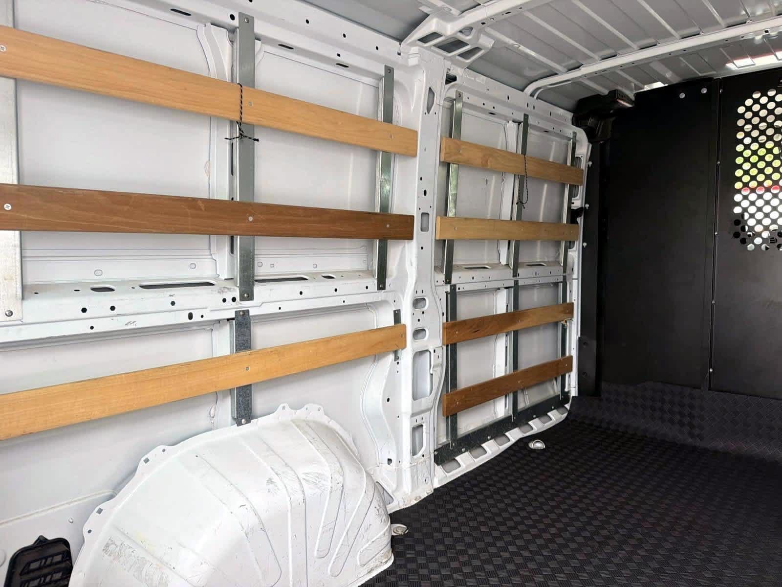 Used 2025 RAM ProMaster 2500 w/ U-Haul Equipment Group FWD image 10