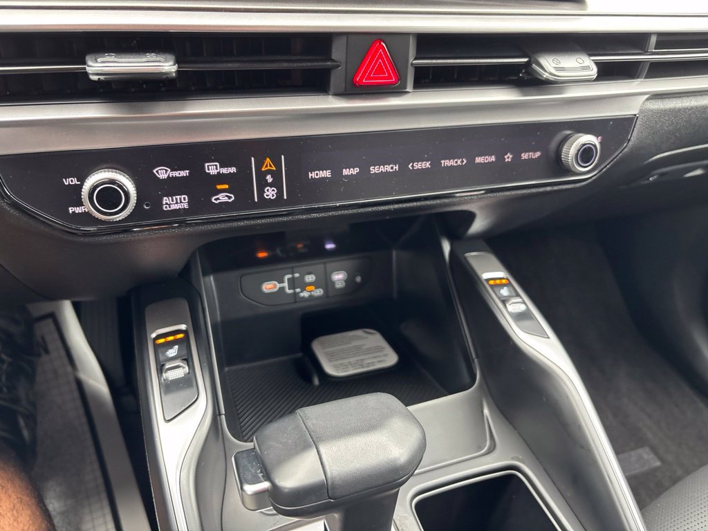 Certified 2026 Kia Sorento S FWD image 33