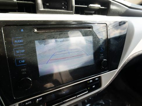 Used 2019 Toyota Corolla LE FWD image 33