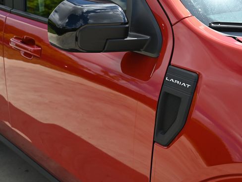Used 2024 Ford Maverick Lariat AWD/4WD image 10