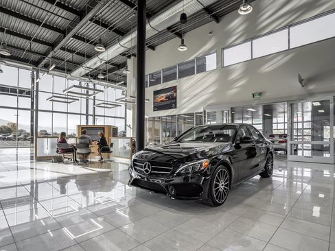 Used 2024 Mercedes-Benz S 580 4MATIC Sedan image 32