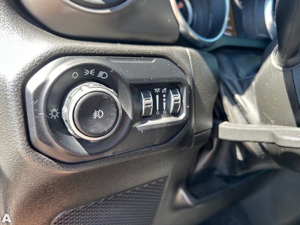 Certified 2022 Jeep Wrangler Unlimited Sport AWD/4WD image 25