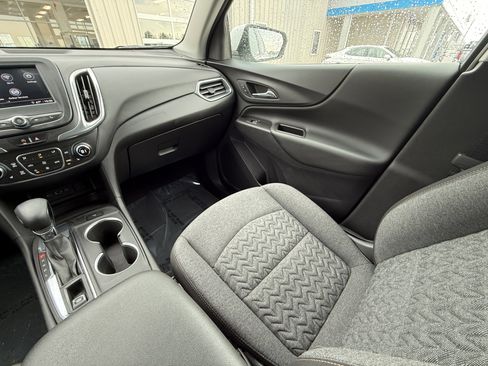Used 2022 Chevrolet Equinox LT image 27