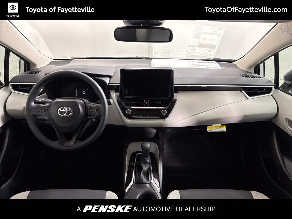 Used 2027 Toyota Corolla LE FWD image 20
