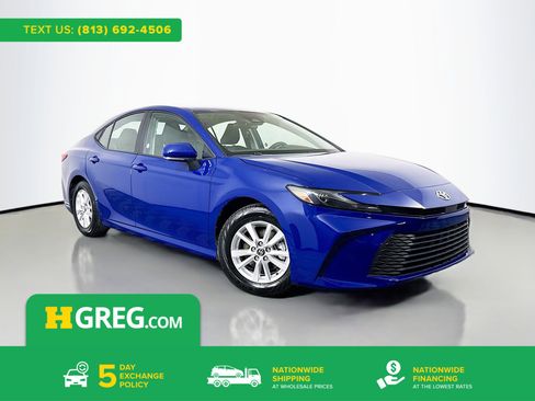 Used 2025 Toyota Camry LE FWD image 1