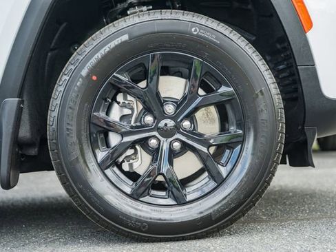 New 2026 Jeep Grand Cherokee L 4WD image 20