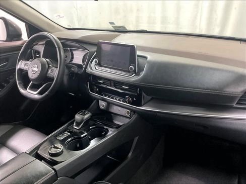 Certified 2023 Nissan Rogue SV w/ SV Premium Package image 14