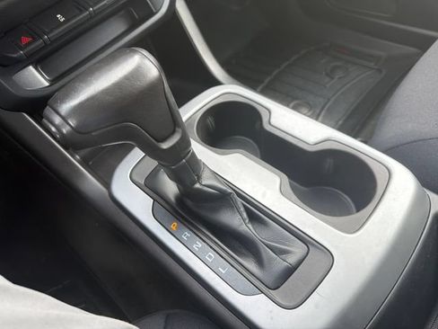 Used 2018 Chevrolet Colorado LT AWD/4WD image 29