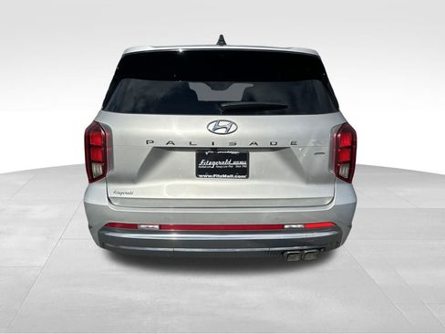 Used 2024 Hyundai Palisade Calligraphy image 6