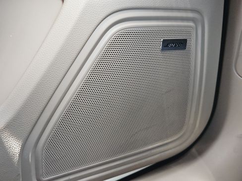 Certified 2026 Porsche Macan AWD/4WD image 24