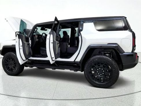 Used 2025 GMC Hummer EV 2X AWD/4WD image 16