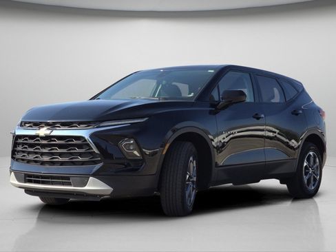 Used 2025 Chevrolet Blazer LT AWD/4WD image 12