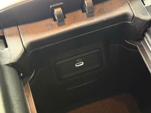 Used 2026 Mercedes-Benz GLC 300 4MATIC image 29