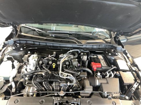 Used 2025 Nissan Altima 2.5 SR AWD/4WD image 21