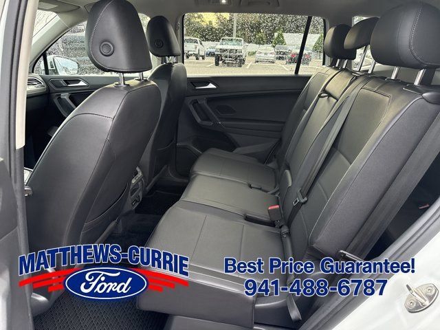 Used 2020 Volkswagen Tiguan SEL FWD image 11