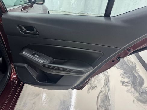 Used 2025 Nissan Altima 2.5 SV FWD image 15