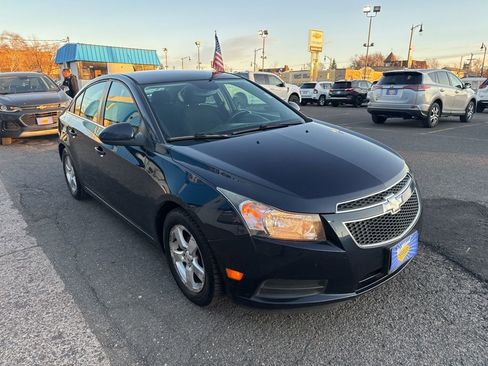 Used 2014 Chevrolet Cruze LT image 4
